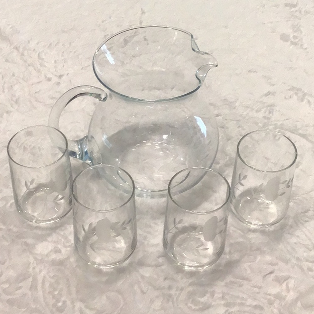 Vintage Princess House Heritage Etched Glass  Juice Pitcher and 4 Juice Glasses